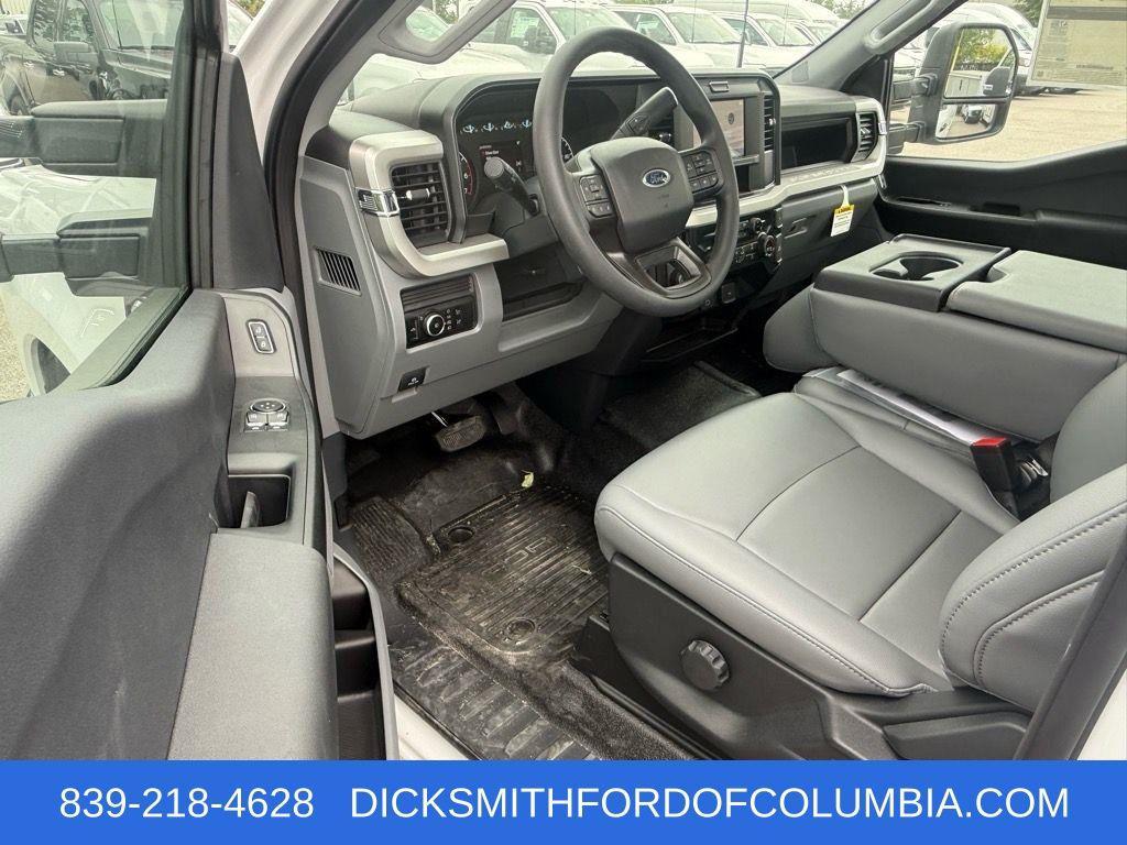 new 2025 Ford F-250 car, priced at $54,760