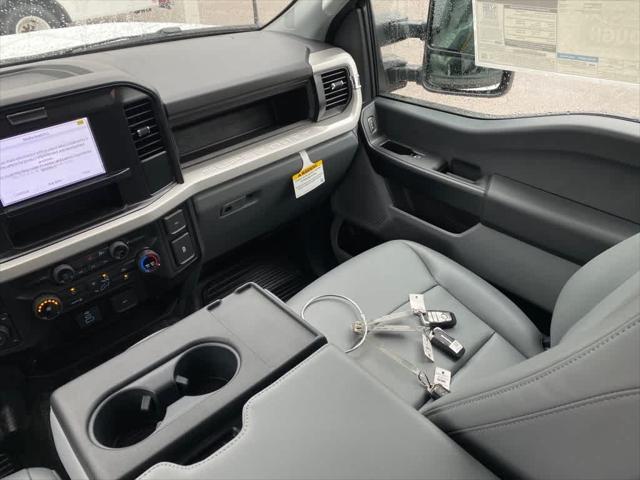 new 2025 Ford F-250 car, priced at $55,290