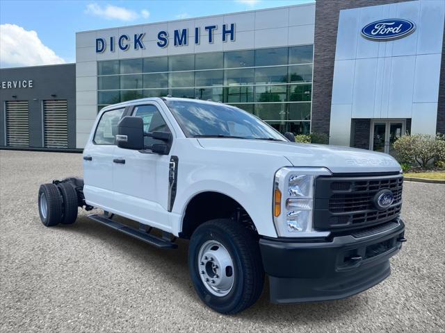 new 2025 Ford F-350 car, priced at $59,766