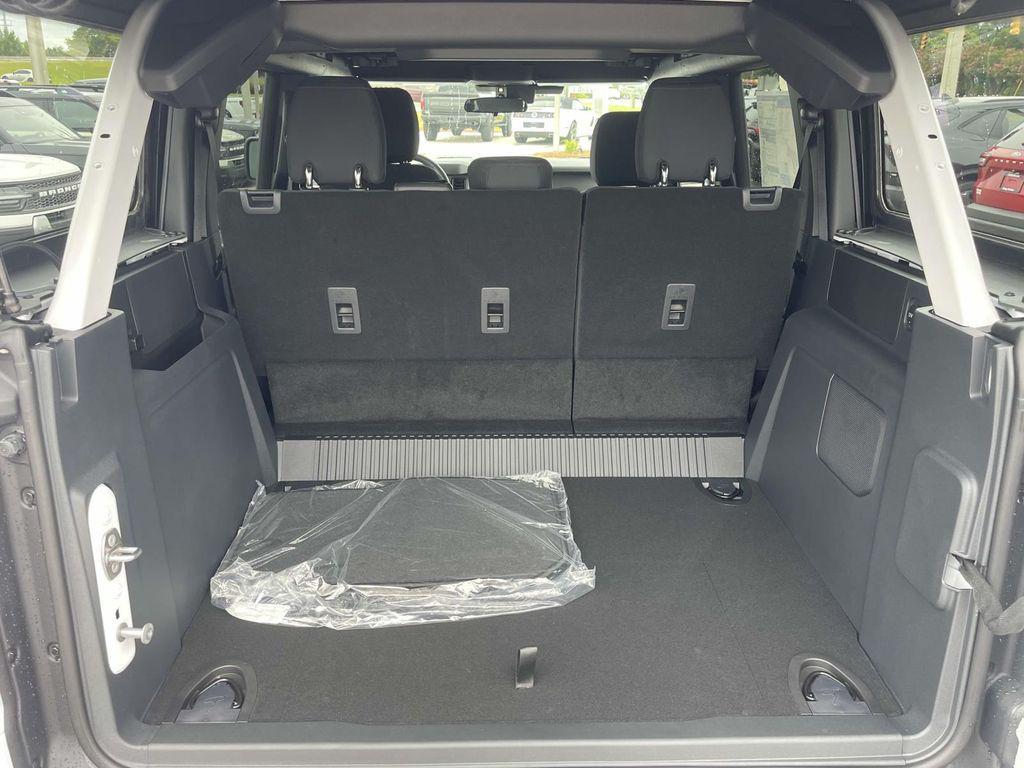 new 2025 Ford Bronco car, priced at $45,354