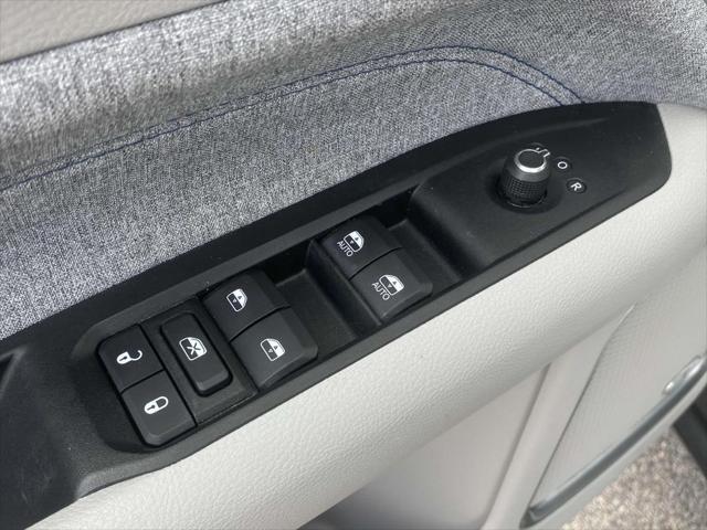 used 2022 Jeep Compass car, priced at $20,595