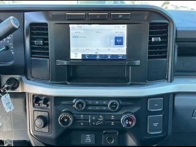 new 2024 Ford F-350 car, priced at $57,284