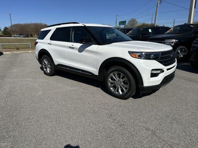 new 2024 Ford Explorer car, priced at $50,417