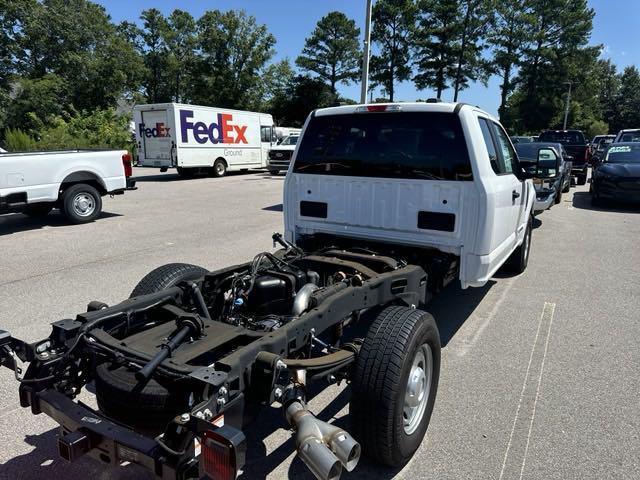 new 2022 Ford F-250 car, priced at $40,390