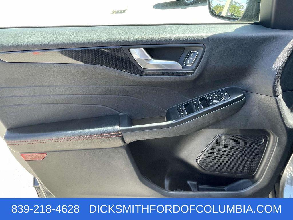 used 2023 Ford Escape car, priced at $24,295