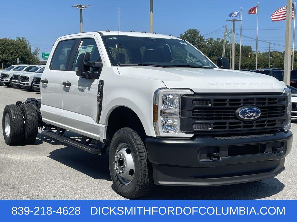 new 2025 Ford F-350 car, priced at $61,185