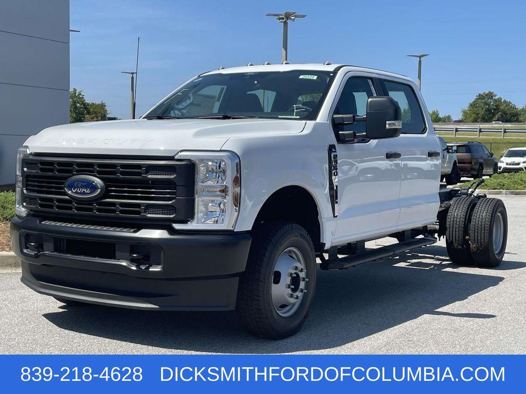 new 2025 Ford F-350 car, priced at $59,185