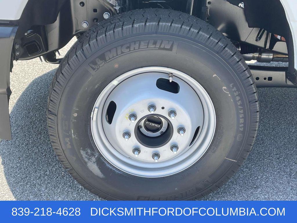 new 2025 Ford F-350 car, priced at $59,185