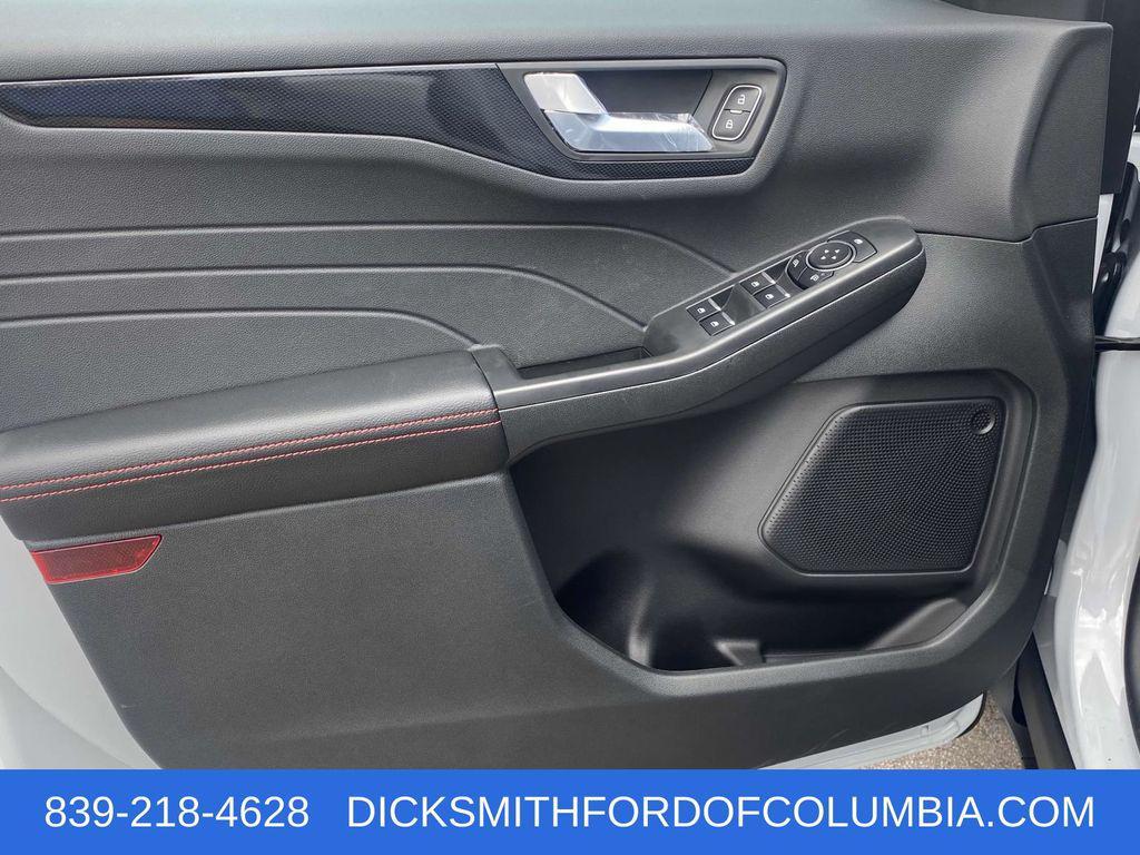 new 2025 Ford Escape car, priced at $29,446