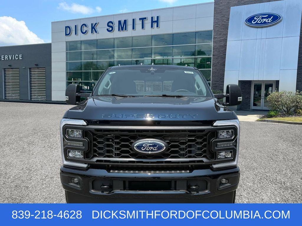 new 2025 Ford F-250 car, priced at $61,871