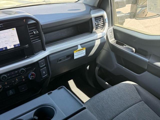 new 2025 Ford F-250 car, priced at $73,256