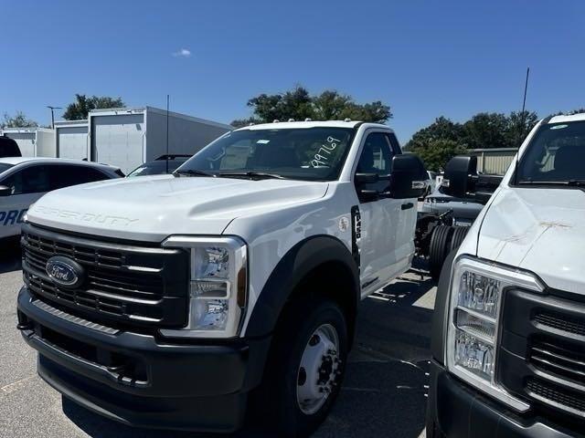 new 2024 Ford F-450 car, priced at $59,900