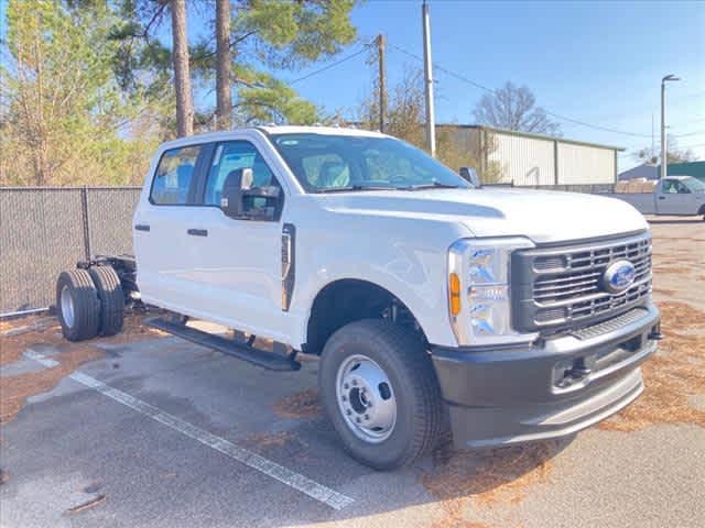 new 2025 Ford F-350 car, priced at $60,485