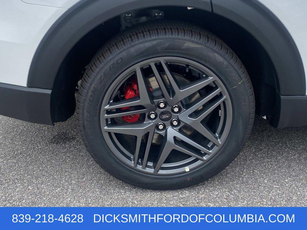 new 2025 Ford Explorer car, priced at $57,335