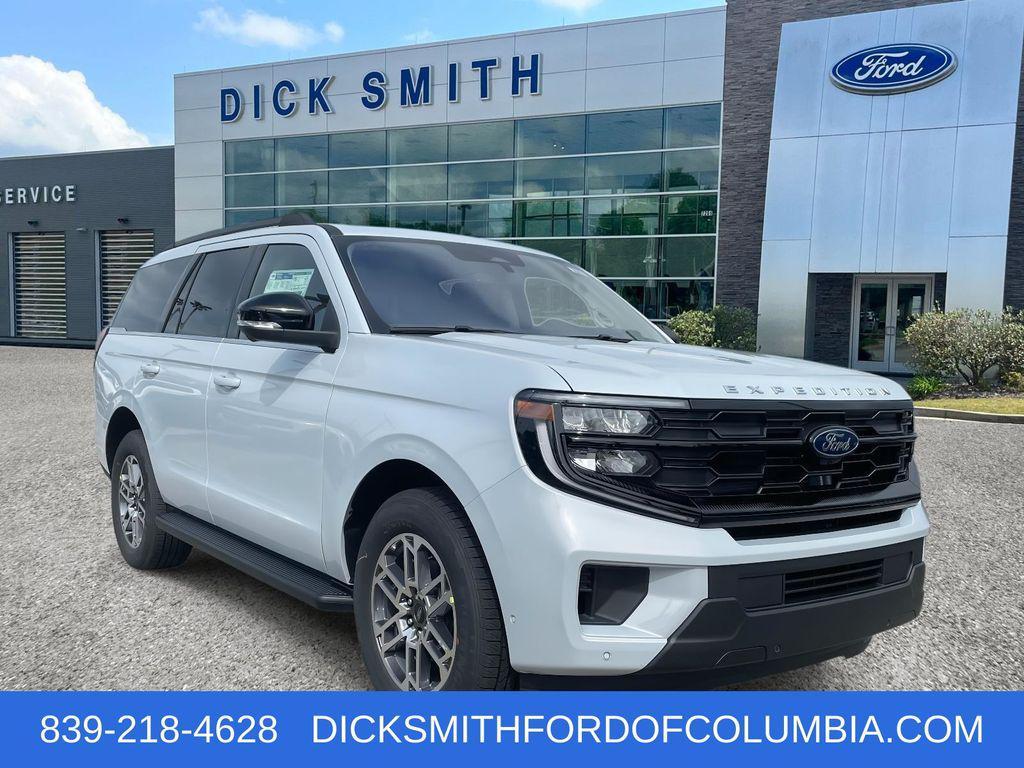 new 2025 Ford Expedition car, priced at $69,345