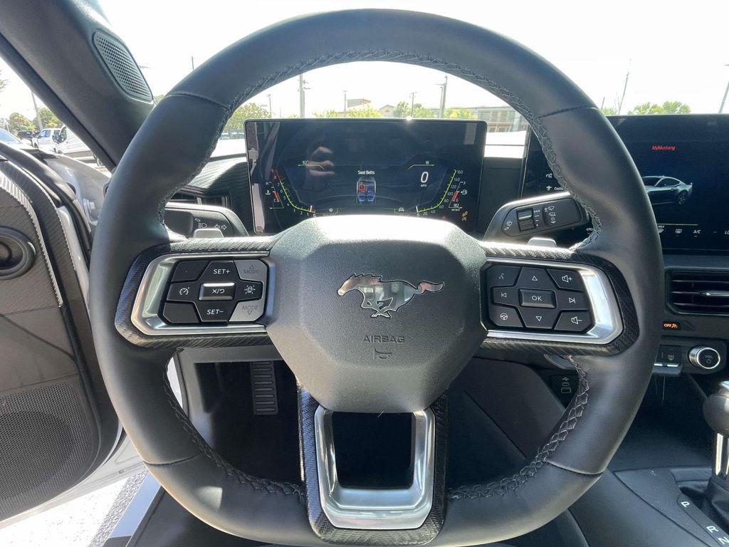 new 2025 Ford Mustang car