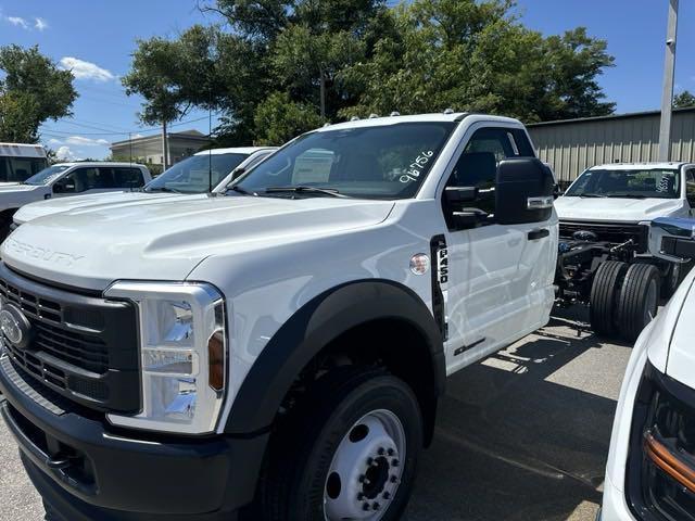 new 2024 Ford F-450 car, priced at $65,725