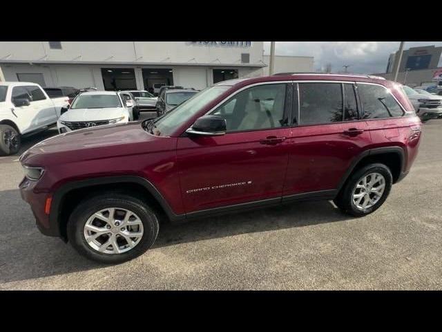 used 2023 Jeep Grand Cherokee car, priced at $33,525