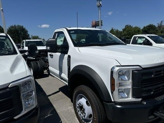 new 2024 Ford F-450 car, priced at $65,725