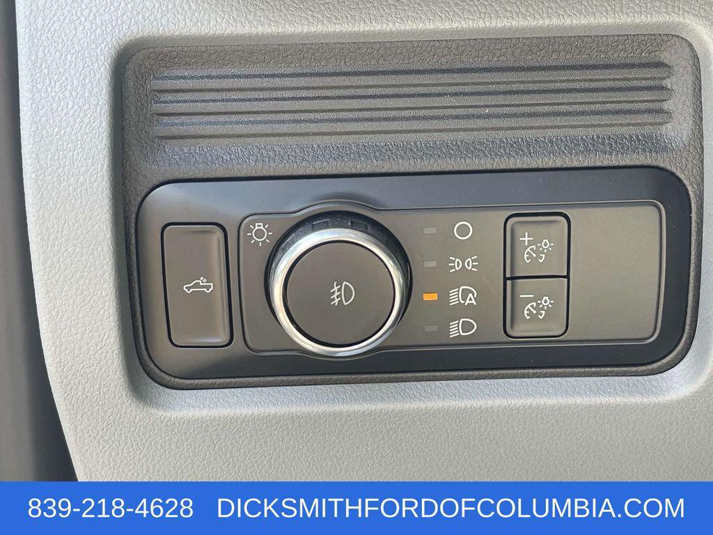 new 2025 Ford F-350 car, priced at $60,211