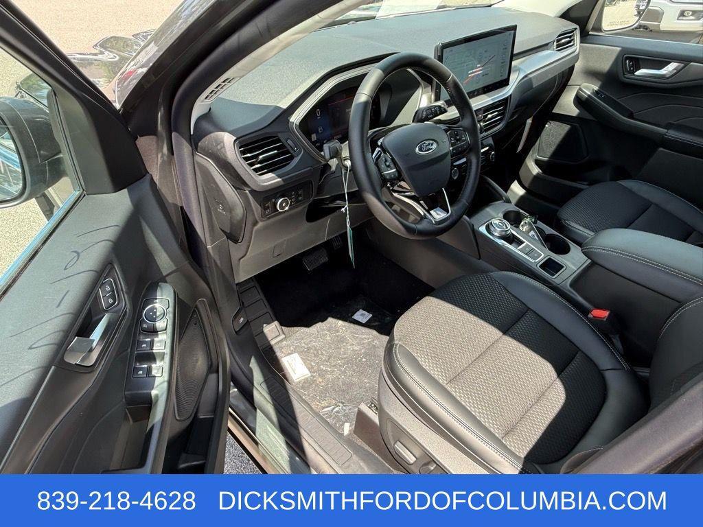 new 2025 Ford Escape PHEV car, priced at $31,117