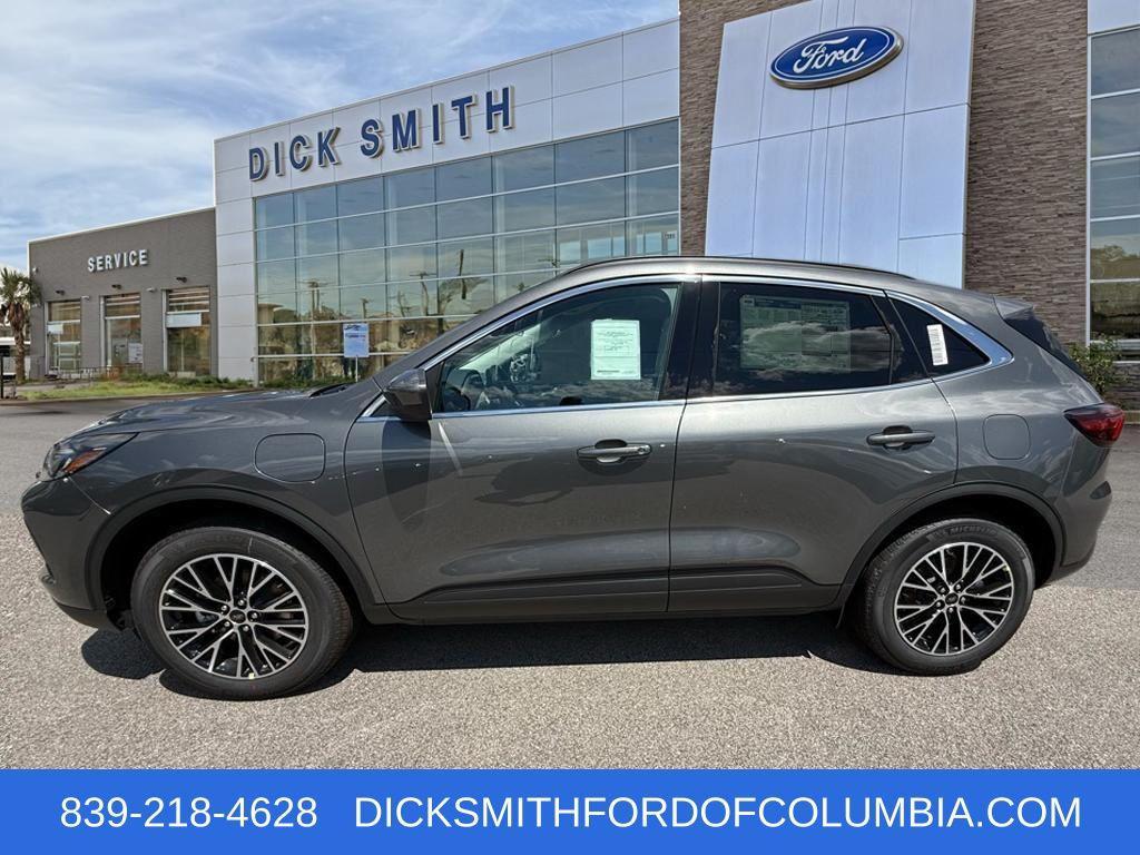 new 2025 Ford Escape PHEV car, priced at $31,117