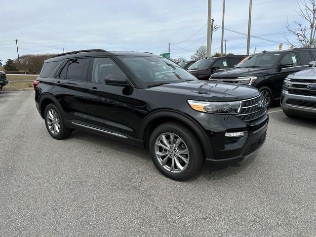 new 2024 Ford Explorer car, priced at $45,396