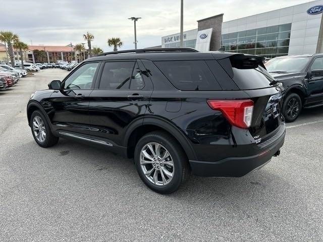 new 2024 Ford Explorer car, priced at $45,396