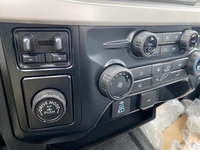new 2023 Ford F-250 car, priced at $42,985