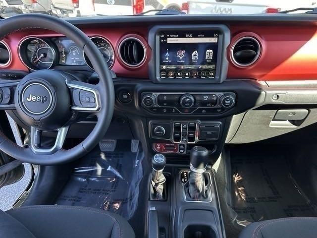 used 2023 Jeep Gladiator car, priced at $42,163