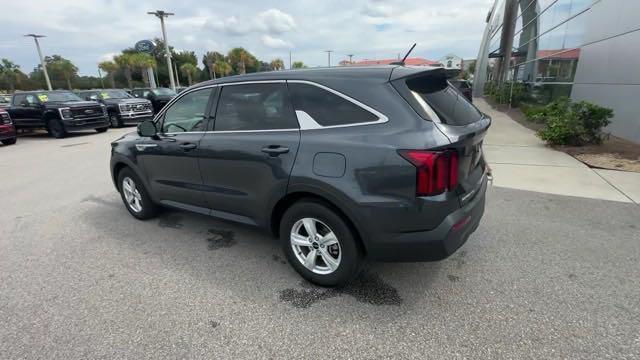 used 2023 Kia Sorento car, priced at $25,995