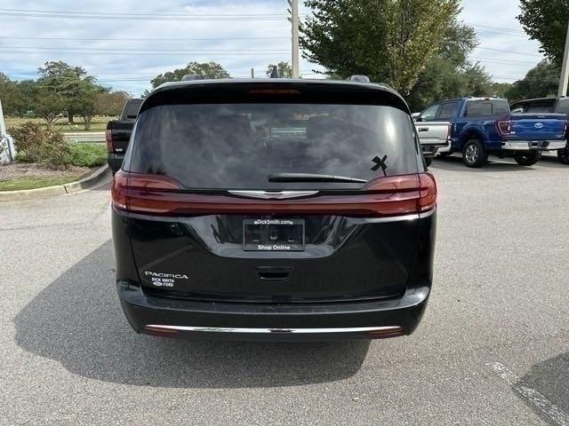 used 2022 Chrysler Pacifica car, priced at $22,967