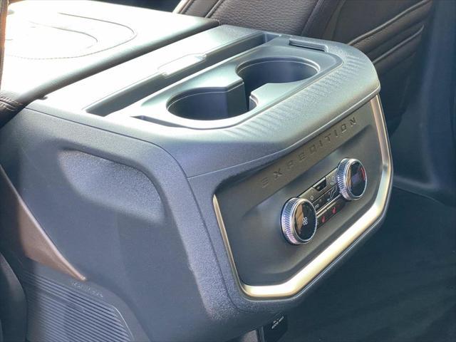 new 2025 Ford Expedition car