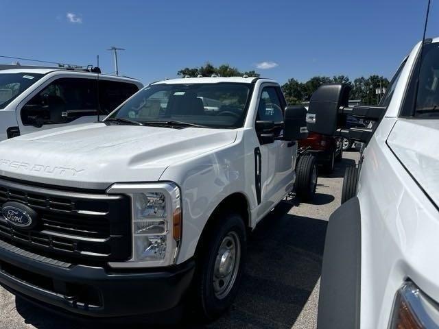 new 2023 Ford F-350 car, priced at $40,507