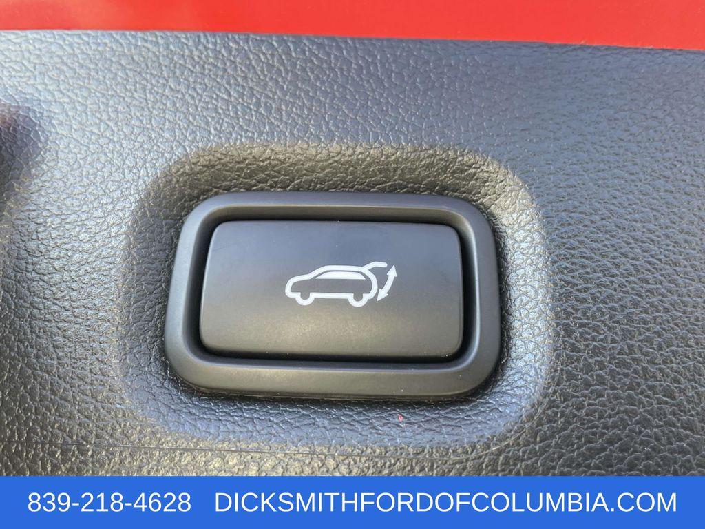 used 2023 Hyundai Santa Fe car, priced at $30,495