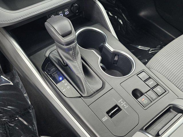 used 2023 Toyota Highlander car, priced at $34,249