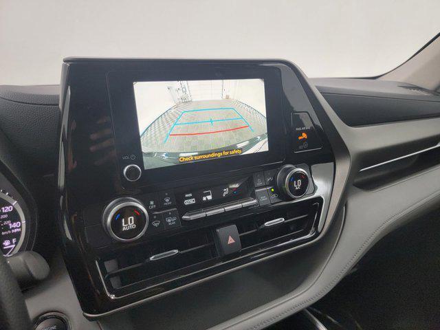 used 2023 Toyota Highlander car, priced at $34,249