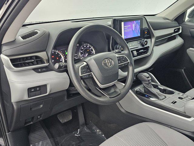 used 2023 Toyota Highlander car, priced at $34,249