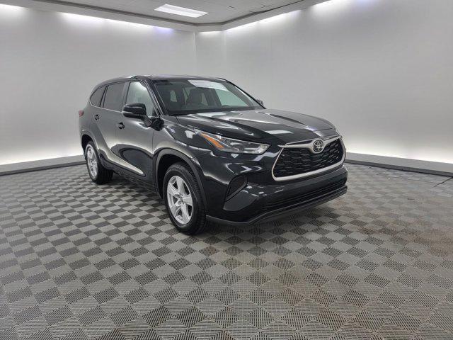 used 2023 Toyota Highlander car, priced at $34,249