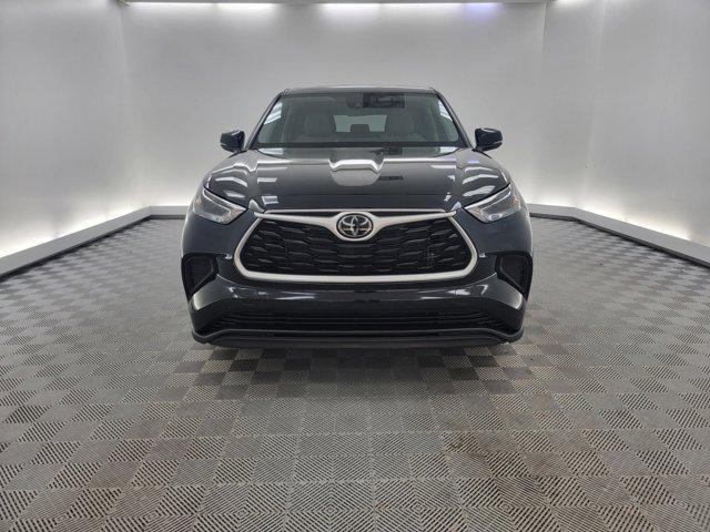 used 2023 Toyota Highlander car, priced at $34,249