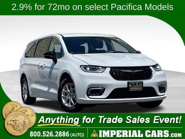 new 2024 Chrysler Pacifica car, priced at $37,551