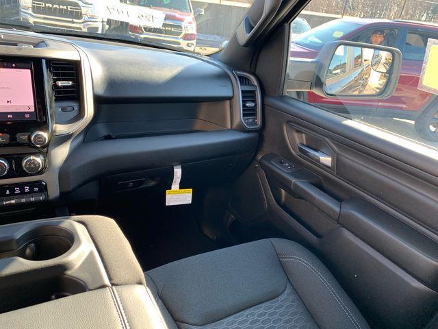 new 2025 Ram 1500 car, priced at $42,728