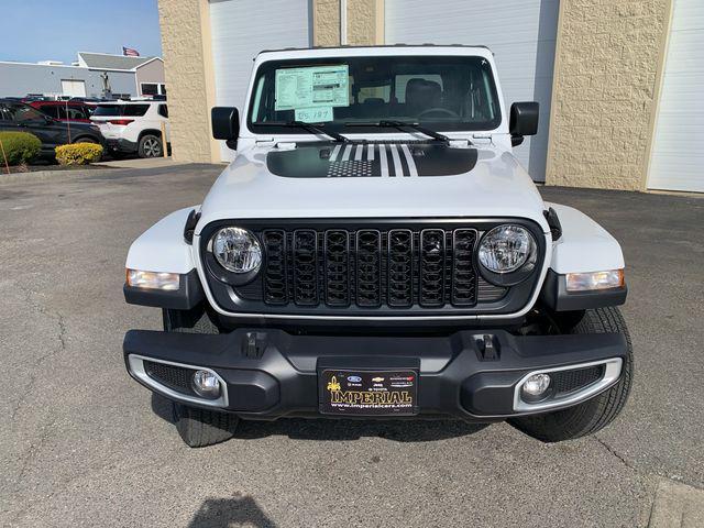 new 2025 Jeep Gladiator car, priced at $44,753