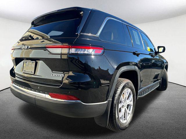 used 2022 Jeep Grand Cherokee car, priced at $37,407