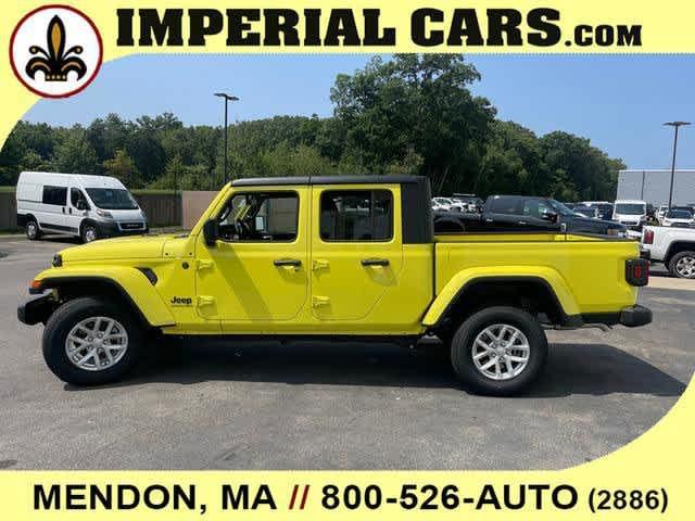 new 2023 Jeep Gladiator car, priced at $41,318
