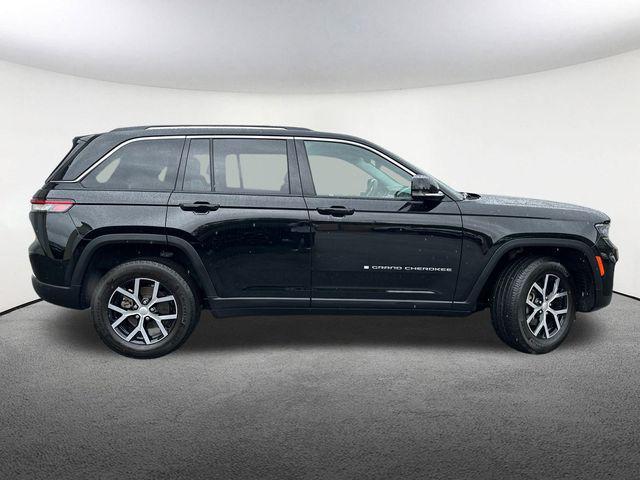 used 2023 Jeep Grand Cherokee car, priced at $35,977