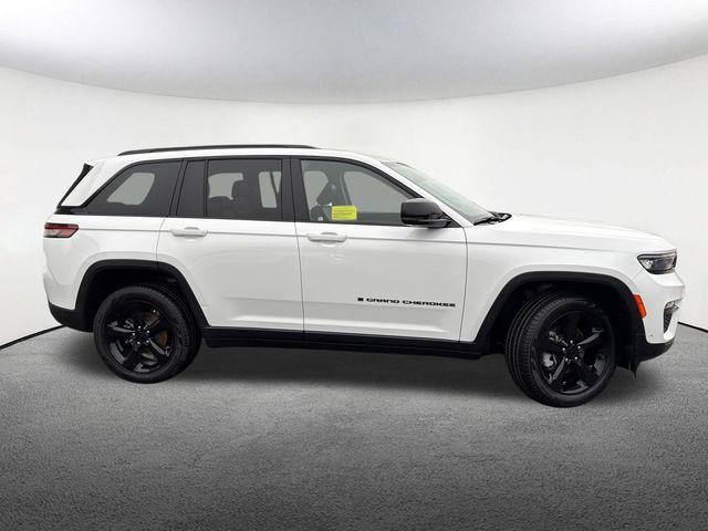 used 2023 Jeep Grand Cherokee car, priced at $38,477