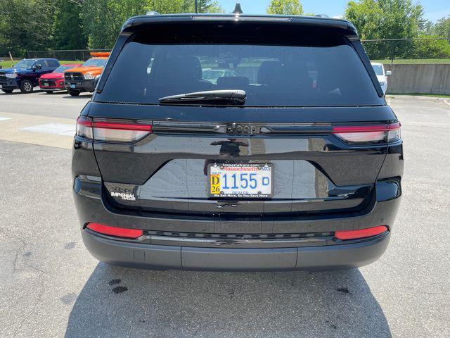 new 2025 Jeep Grand Cherokee car, priced at $39,887