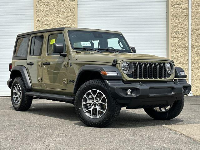 new 2025 Jeep Wrangler car, priced at $45,981