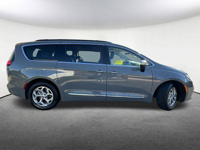 used 2023 Chrysler Pacifica car, priced at $31,654